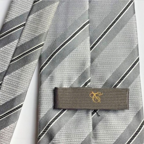 CANALI  light gray  colour striped Silk tie made in Italy 🇮🇹 - Picture 6 of 6